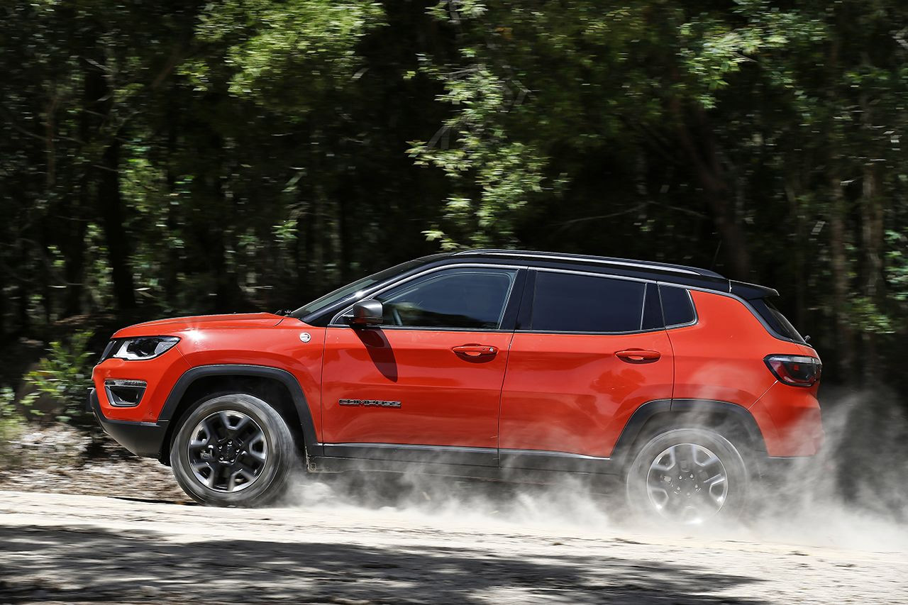 Новый компактный кроссовер 2017 модельного года от Jeep Новый компактный кроссовер 2017 модельного года от Jeep